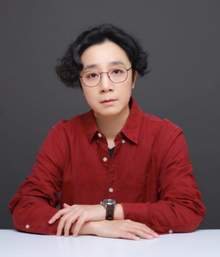 李丹